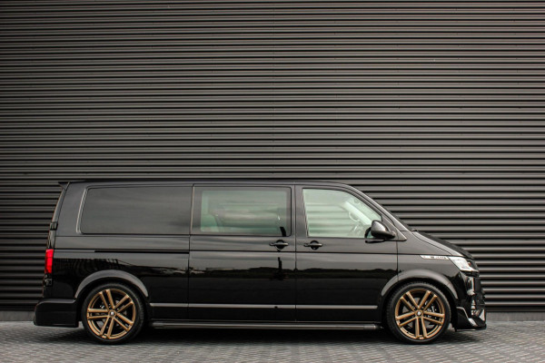 Volkswagen Transporter 2.0 TDI L2H1 150PK DIRECT RIJDEN BULLI SPECIAL / LEDEREN BEKLEDING / DUBBEL CABINE / NAVIGATIE / ACTIVE