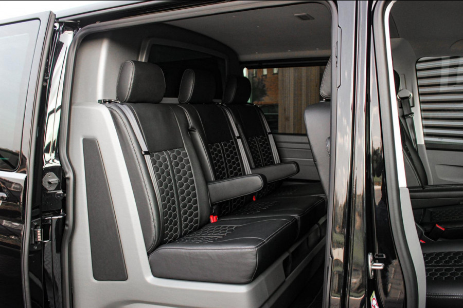 Volkswagen Transporter 2.0 TDI L2H1 150PK DIRECT RIJDEN BULLI SPECIAL / LEDEREN BEKLEDING / DUBBEL CABINE / NAVIGATIE / ACTIVE