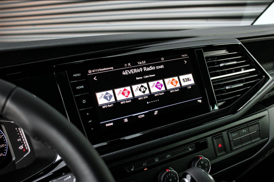 Volkswagen Transporter 2.0 TDI L2H1 150PK DIRECT RIJDEN BULLI SPECIAL / LEDEREN BEKLEDING / DUBBEL CABINE / NAVIGATIE / ACTIVE