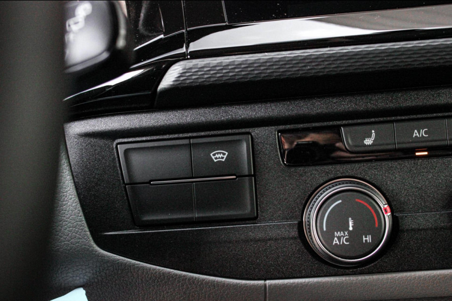 Volkswagen Transporter 2.0 TDI L2H1 150PK DIRECT RIJDEN BULLI SPECIAL / LEDEREN BEKLEDING / DUBBEL CABINE / NAVIGATIE / ACTIVE