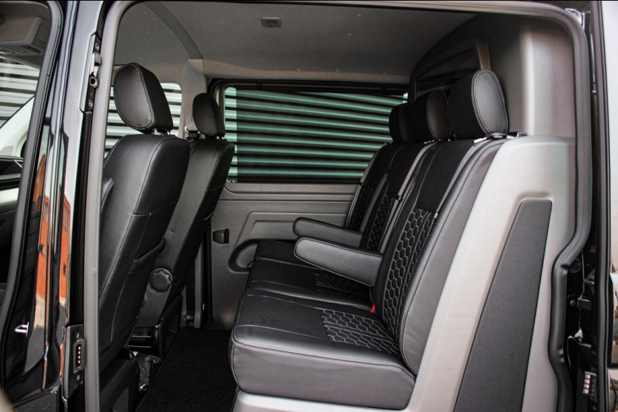 Volkswagen Transporter 2.0 TDI L2H1 150PK DIRECT RIJDEN BULLI SPECIAL / LEDEREN BEKLEDING / DUBBEL CABINE / NAVIGATIE / ACTIVE