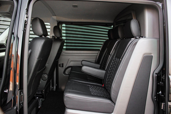 Volkswagen Transporter 2.0 TDI L2H1 150PK DIRECT RIJDEN BULLI SPECIAL / LEDEREN BEKLEDING / DUBBEL CABINE / NAVIGATIE / ACTIVE