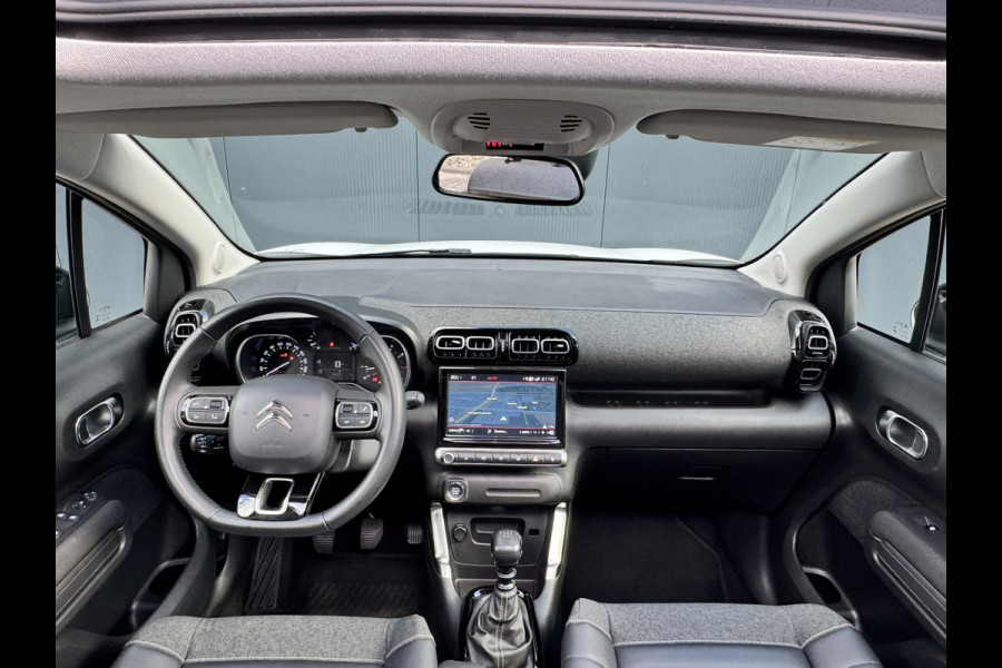 Citroën C3 Aircross 1.2 PureTech 110 Feel | Lederen bekleding | Panoramadak | Stoelverwarming | Navigatie