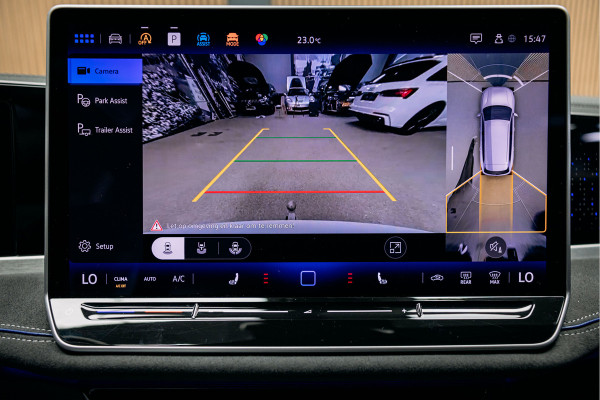 Volkswagen Passat R-Line Diesel | Trekhaak | Pano | Head-up | Stoelmassage |