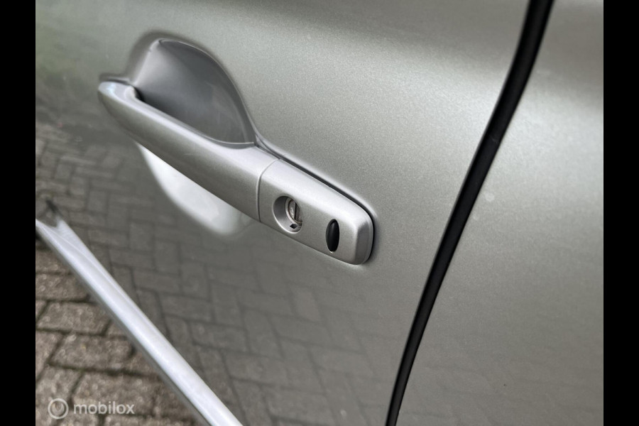 Mitsubishi Outlander 2.4 PHEV Pure trekhaak parkeersensoren camera