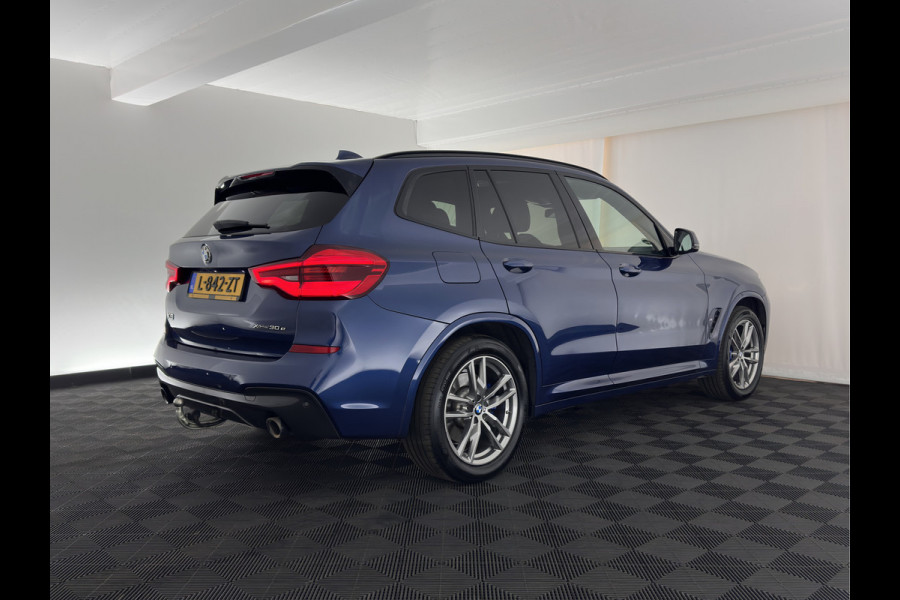 BMW X3 xDrive30e M-Sportpack Business Edition Plus (INCL-BTW) *PANO | LUXURY-LEATHER | FULL-LED | DIGI-COCKPIT | HIFI-SOUND | CARPLAY | DAB+ | HEATED-SPORTSEATS | AMBIENT-LIGHT | PRIVACY-GLASS | SHIFT-PADDLES | TOWBAR | 19''ALU*