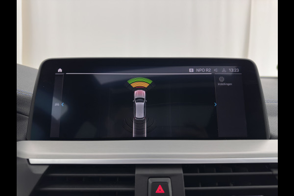BMW X3 xDrive30e M-Sportpack Business Edition Plus (INCL-BTW) *PANO | LUXURY-LEATHER | FULL-LED | DIGI-COCKPIT | HIFI-SOUND | CARPLAY | DAB+ | HEATED-SPORTSEATS | AMBIENT-LIGHT | PRIVACY-GLASS | SHIFT-PADDLES | TOWBAR | 19''ALU*