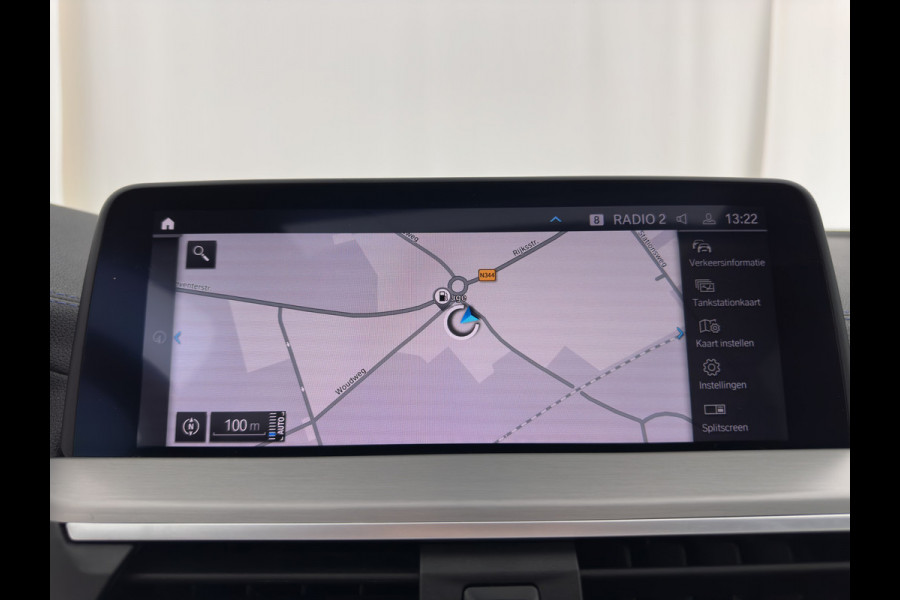 BMW X3 xDrive30e M-Sportpack Business Edition Plus (INCL-BTW) *PANO | LUXURY-LEATHER | FULL-LED | DIGI-COCKPIT | HIFI-SOUND | CARPLAY | DAB+ | HEATED-SPORTSEATS | AMBIENT-LIGHT | PRIVACY-GLASS | SHIFT-PADDLES | TOWBAR | 19''ALU*