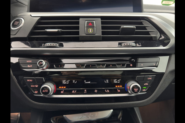BMW X3 xDrive30e M-Sportpack Business Edition Plus (INCL-BTW) *PANO | LUXURY-LEATHER | FULL-LED | DIGI-COCKPIT | HIFI-SOUND | CARPLAY | DAB+ | HEATED-SPORTSEATS | AMBIENT-LIGHT | PRIVACY-GLASS | SHIFT-PADDLES | TOWBAR | 19''ALU*