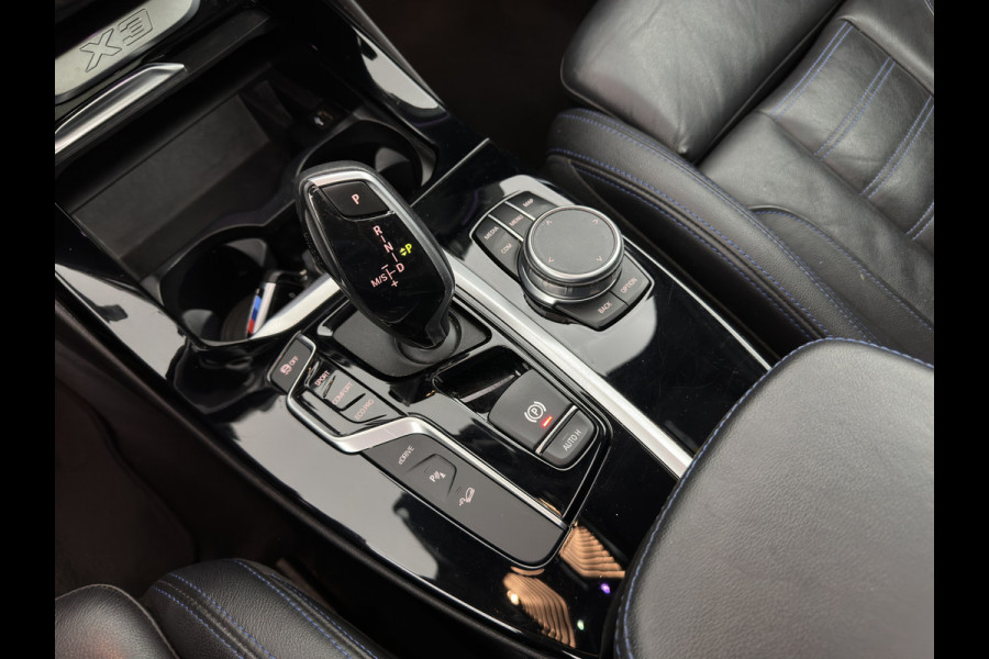 BMW X3 xDrive30e M-Sportpack Business Edition Plus (INCL-BTW) *PANO | LUXURY-LEATHER | FULL-LED | DIGI-COCKPIT | HIFI-SOUND | CARPLAY | DAB+ | HEATED-SPORTSEATS | AMBIENT-LIGHT | PRIVACY-GLASS | SHIFT-PADDLES | TOWBAR | 19''ALU*