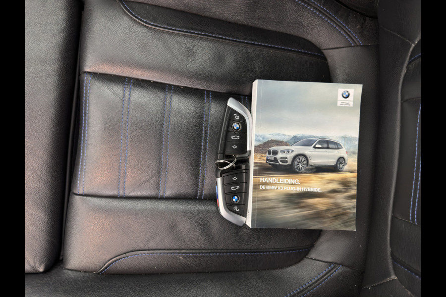 BMW X3 xDrive30e M-Sportpack Business Edition Plus (INCL-BTW) *PANO | LUXURY-LEATHER | FULL-LED | DIGI-COCKPIT | HIFI-SOUND | CARPLAY | DAB+ | HEATED-SPORTSEATS | AMBIENT-LIGHT | PRIVACY-GLASS | SHIFT-PADDLES | TOWBAR | 19''ALU*