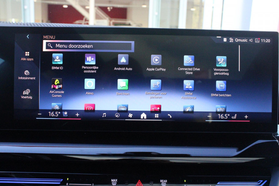 BMW 5 Serie Touring 520i | M-SPORT INTERIEUR / EXTERIEUR | MULTIFUNCTIONELE SPORTSTOELEN, VOLLEDIG ELEKTRISCH MET GEHEUGEN | VOORSTOELEN VERWARMD / GEVENTILEERD | ACHTERBANK VERWARMD | HALF LEDER / HALF ALCANTARA BEKLEDING | GLAZEN PANORAMA DAK | HARMAN KARDON PREMIUM AUDIO | APPLE CARPLAY / ANDROID AUTO | EXTRA GETINT GLAS ACHTER | GECOMBINEERD RADAR- CAMERA SYSTEEM | NAVIGATIE |