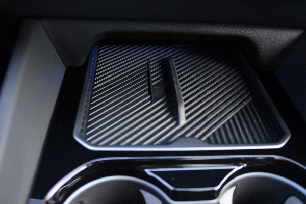 BMW 5 Serie Touring 520i | M-SPORT INTERIEUR / EXTERIEUR | MULTIFUNCTIONELE SPORTSTOELEN, VOLLEDIG ELEKTRISCH MET GEHEUGEN | VOORSTOELEN VERWARMD / GEVENTILEERD | ACHTERBANK VERWARMD | HALF LEDER / HALF ALCANTARA BEKLEDING | GLAZEN PANORAMA DAK | HARMAN KARDON PREMIUM AUDIO | APPLE CARPLAY / ANDROID AUTO | EXTRA GETINT GLAS ACHTER | GECOMBINEERD RADAR- CAMERA SYSTEEM | NAVIGATIE |