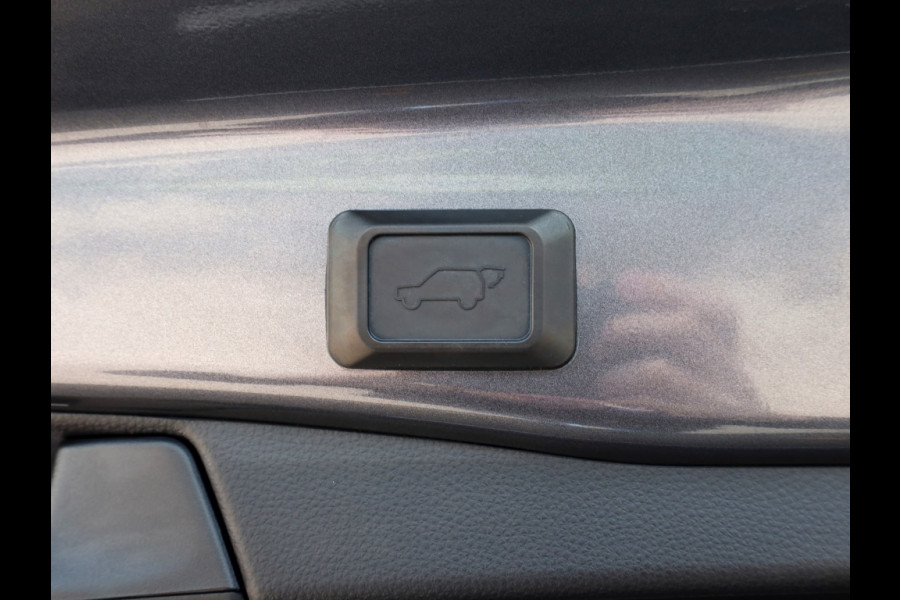 Toyota RAV4 2.5 Hybrid AWD Executive | 360 Camera | JBL Audio | Trekhaak