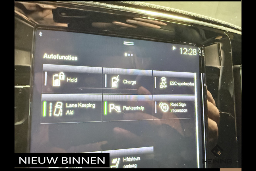 Volvo XC40 1.5 T5 Recharge Inscription Expression Navi. Panoramadak. Apple-carplay. Harman/kardon