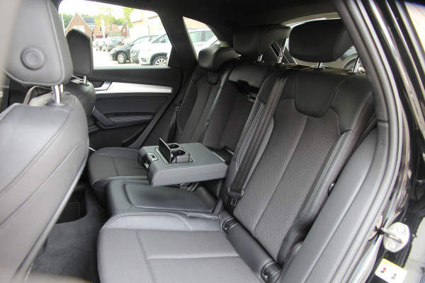 Audi Q5 55 TFSI e quattro Competition | S-line | ACC | Trekhaak | Matrix | Keyless