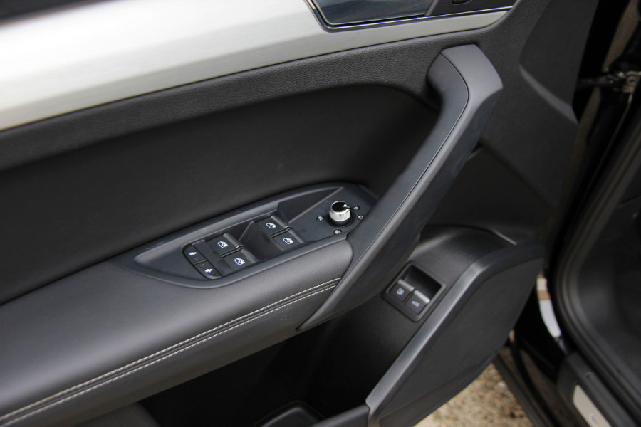 Audi Q5 55 TFSI e quattro Competition | S-line | ACC | Trekhaak | Matrix | Keyless