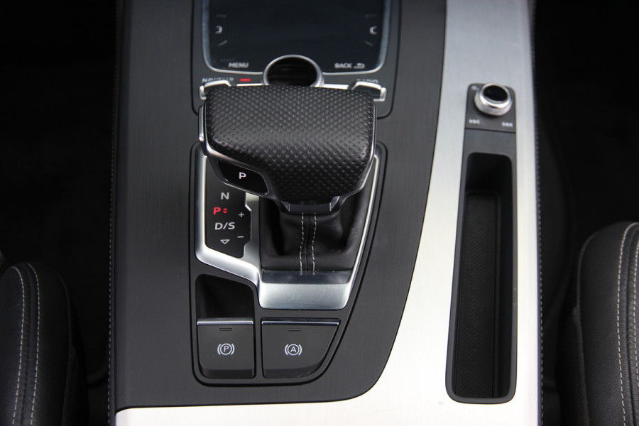 Audi Q5 55 TFSI e quattro Competition | S-line | ACC | Trekhaak | Matrix | Keyless
