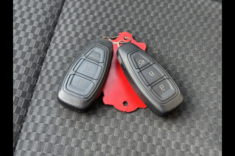 Ford Fiesta 1.0 EcoBoost ST-Line 1e Eigenaar,Navi,Clima,Cruise,PDC Achter,17" LM Velgen,N.A.P,Nieuwe Apk bij Aflevering