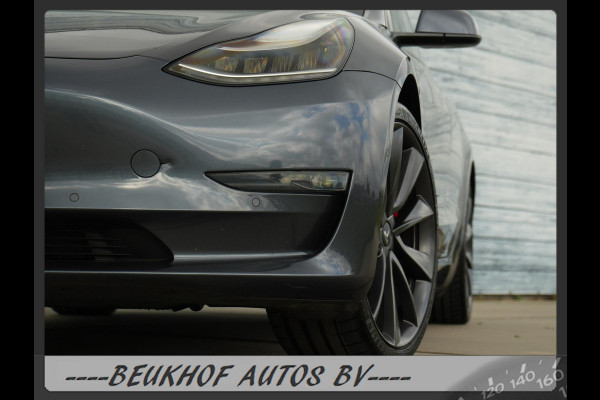 Tesla Model 3 Performance AWD 75 kWh 487Pk 20inch Soh 92.8 %