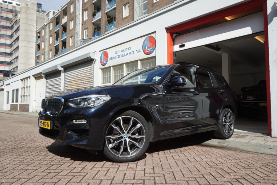 BMW X3 xDrive20i High Executive 3x M-SPORT (Aerodynamica/ onderstel/ interieur) Nederlandse BMW (NAP) | BMW dealer onderhouden | 20inch | Trekhaak | Sfeerverlichting |