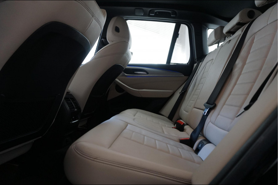BMW X3 xDrive20i High Executive 3x M-SPORT (Aerodynamica/ onderstel/ interieur) Nederlandse BMW (NAP) | BMW dealer onderhouden | 20inch | Trekhaak | Sfeerverlichting |