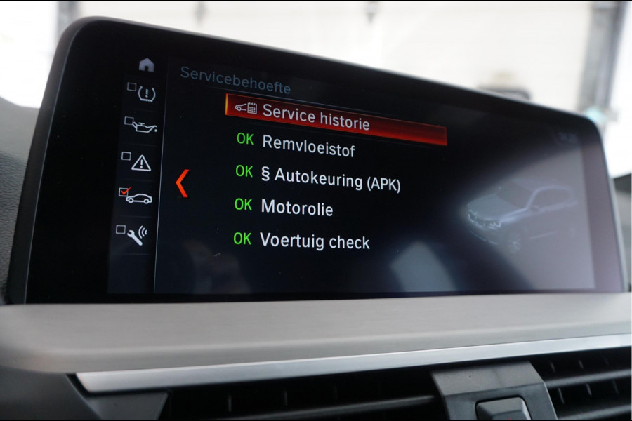 BMW X3 xDrive20i High Executive 3x M-SPORT (Aerodynamica/ onderstel/ interieur) Nederlandse BMW (NAP) | BMW dealer onderhouden | 20inch | Trekhaak | Sfeerverlichting |