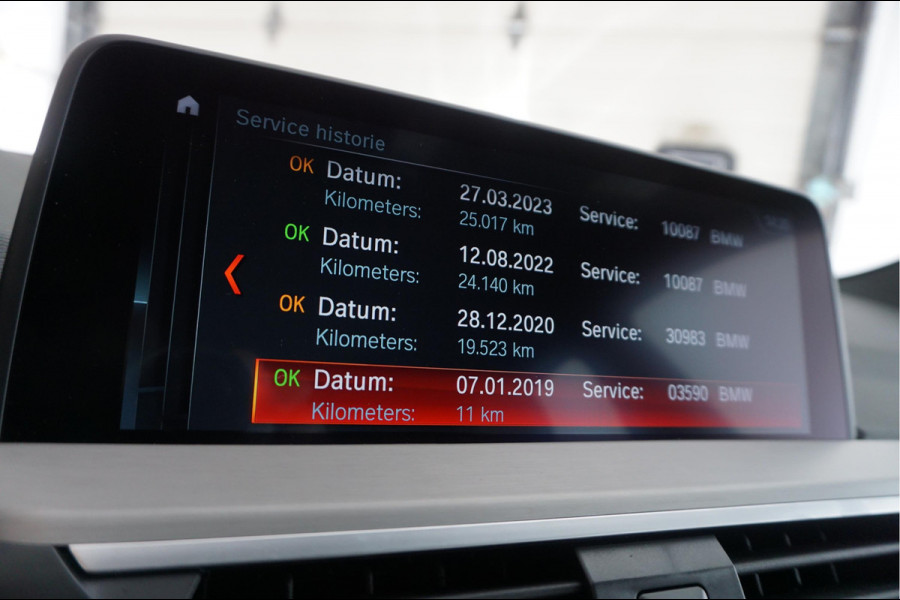 BMW X3 xDrive20i High Executive 3x M-SPORT (Aerodynamica/ onderstel/ interieur) Nederlandse BMW (NAP) | BMW dealer onderhouden | 20inch | Trekhaak | Sfeerverlichting |