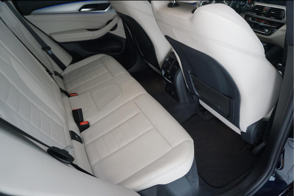 BMW X3 xDrive20i High Executive 3x M-SPORT (Aerodynamica/ onderstel/ interieur) Nederlandse BMW (NAP) | BMW dealer onderhouden | 20inch | Trekhaak | Sfeerverlichting |