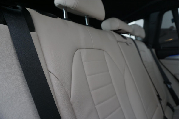 BMW X3 xDrive20i High Executive 3x M-SPORT (Aerodynamica/ onderstel/ interieur) Nederlandse BMW (NAP) | BMW dealer onderhouden | 20inch | Trekhaak | Sfeerverlichting |