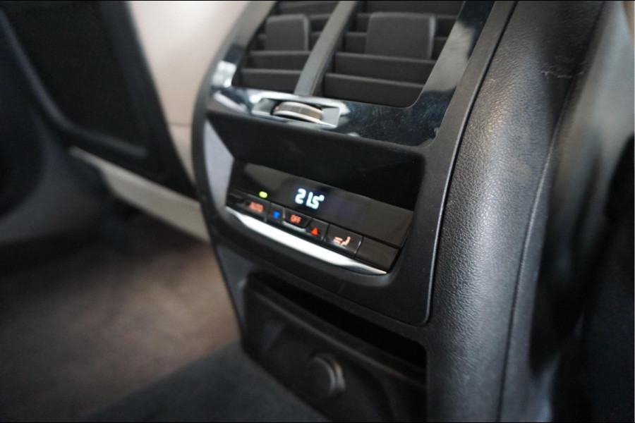 BMW X3 xDrive20i High Executive 3x M-SPORT (Aerodynamica/ onderstel/ interieur) Nederlandse BMW (NAP) | BMW dealer onderhouden | 20inch | Trekhaak | Sfeerverlichting |