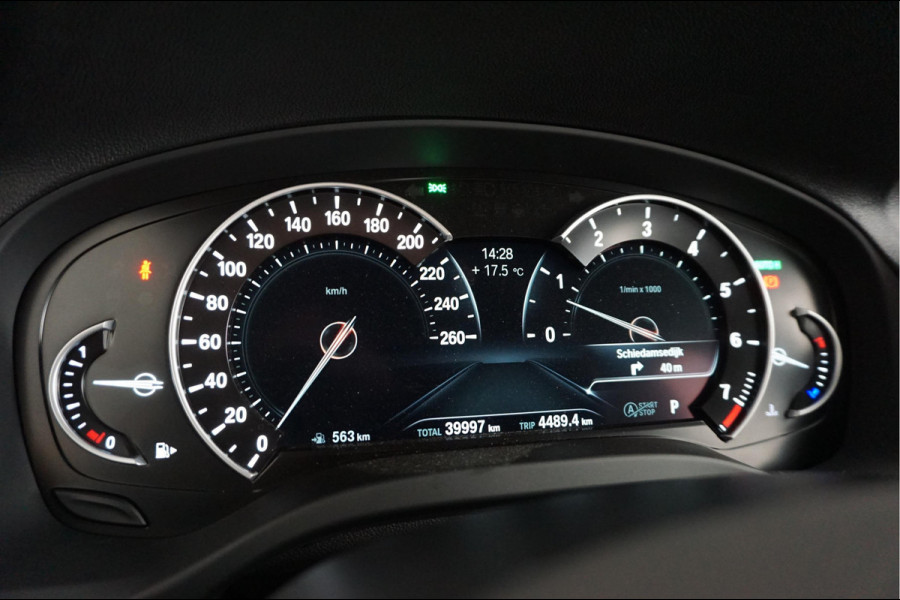 BMW X3 xDrive20i High Executive 3x M-SPORT (Aerodynamica/ onderstel/ interieur) Nederlandse BMW (NAP) | BMW dealer onderhouden | 20inch | Trekhaak | Sfeerverlichting |