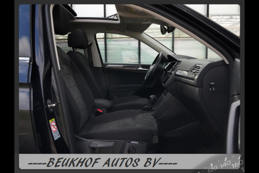 Volkswagen Tiguan Allspace 1.5 TSI 7 Persoon Trekhaak Pano