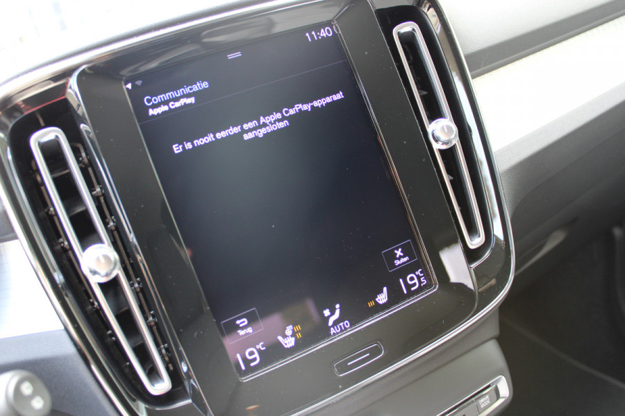 Volvo XC40 1.5 T3 Momentum | Trekhaak | Cruise control | Navigatie | Stoel-/Stuurverwarming