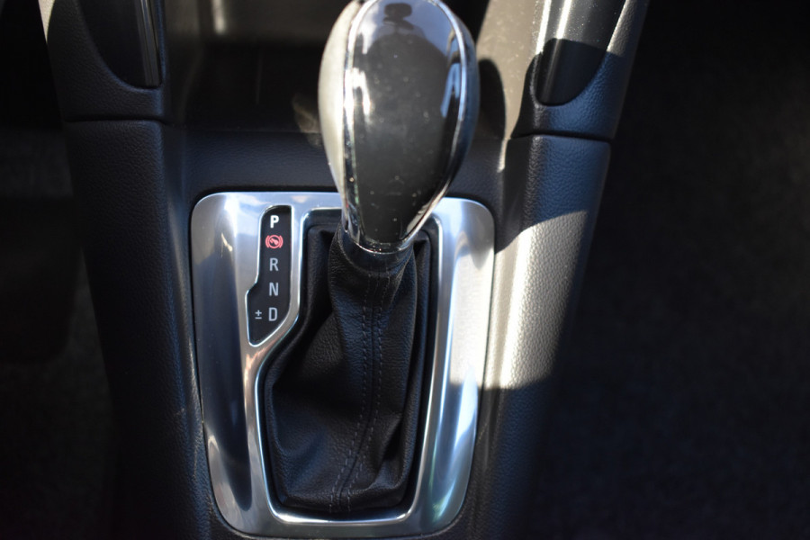 Opel Zafira 1.6 Turbo Automaat Online Edition / 7-zits / Carplay / 17" LM / Trekhaak / PDC v+a / Getint glas