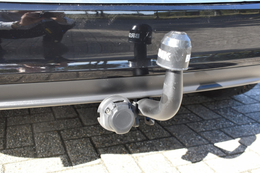 Opel Zafira 1.6 Turbo Automaat Online Edition / 7-zits / Carplay / 17" LM / Trekhaak / PDC v+a / Getint glas