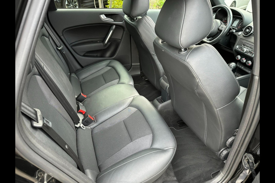 Audi A1 Sportback 1.0 TFSI S-Line