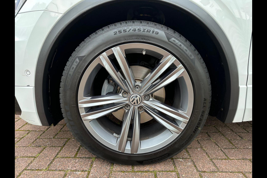 Volkswagen Tiguan 1.4 TSI ACT| R-Line | PANO | LED | Carplay