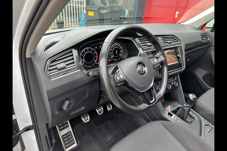 Volkswagen Tiguan 1.4 TSI ACT| R-Line | PANO | LED | Carplay