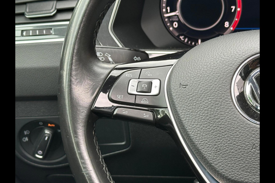 Volkswagen Tiguan 1.4 TSI ACT| R-Line | PANO | LED | Carplay