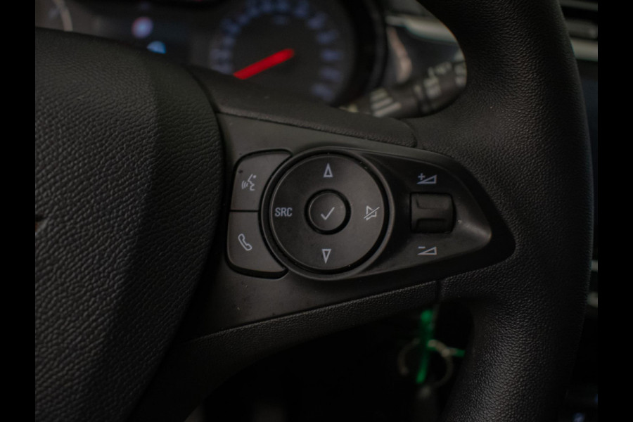 Opel Corsa 1.2 Edition Sport (APPLE CARPLAY,NAVI,LANE ASSIST,PDC,LED,CRUISE,SPORTSTOELEN,NETTE STAAT)