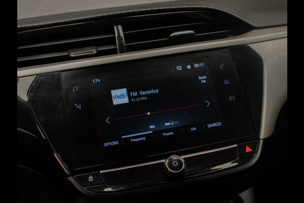 Opel Corsa 1.2 Edition Sport (APPLE CARPLAY,NAVI,LANE ASSIST,PDC,LED,CRUISE,SPORTSTOELEN,NETTE STAAT)