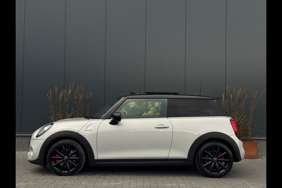 MINI Cooper S 2.0 Pepper 192pk FULL PANO NAVI CAMERA SPORTVELGEN