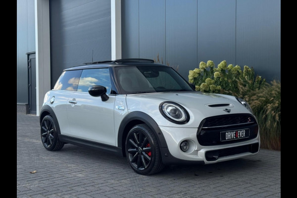 MINI Cooper S 2.0 Pepper 192pk FULL PANO NAVI CAMERA SPORTVELGEN