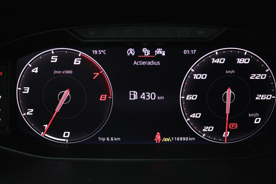 Seat Tarraco 1.5 TSI Style Limited Edition (PANORAMADAK, TREKHAAK, DIGITALE COCKPIT, NAVIGATIE, CARPLAY, PARKEERSENSOREN)