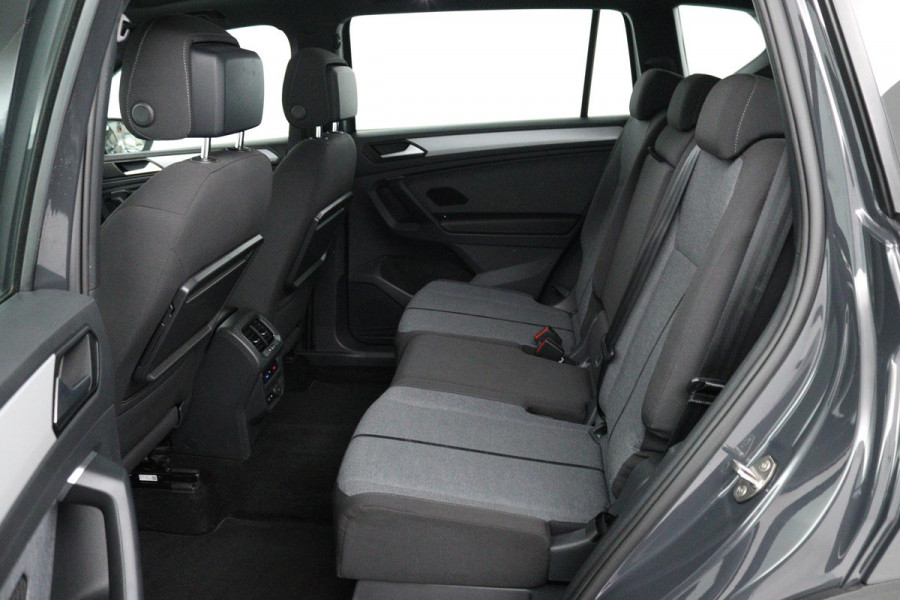 Seat Tarraco 1.5 TSI Style Limited Edition (PANORAMADAK, TREKHAAK, DIGITALE COCKPIT, NAVIGATIE, CARPLAY, PARKEERSENSOREN)