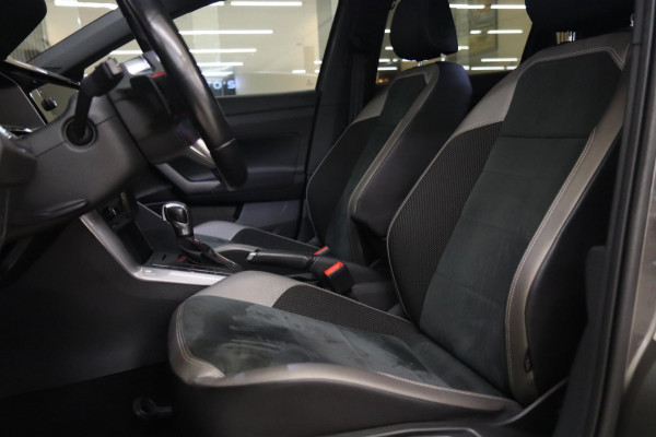 Volkswagen Polo 2.0 TSI GTI PANO/CARPLAY/STOELVERWARMING/VOL