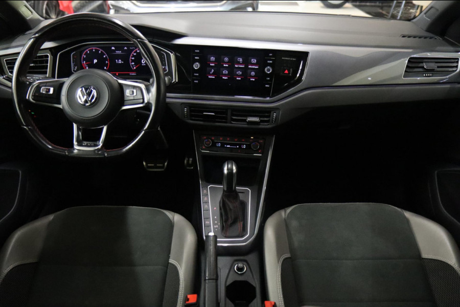 Volkswagen Polo 2.0 TSI GTI PANO/CARPLAY/STOELVERWARMING/VOL