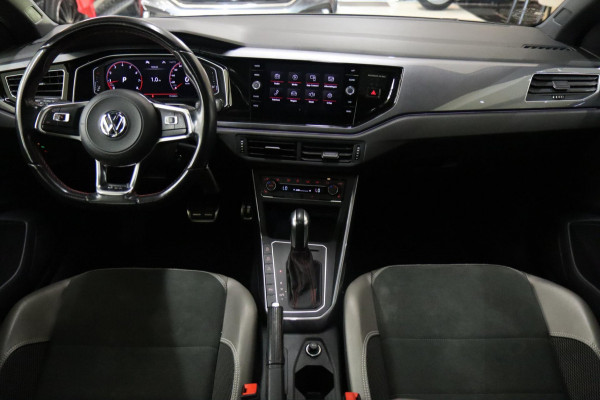 Volkswagen Polo 2.0 TSI GTI PANO/CARPLAY/STOELVERWARMING/VOL