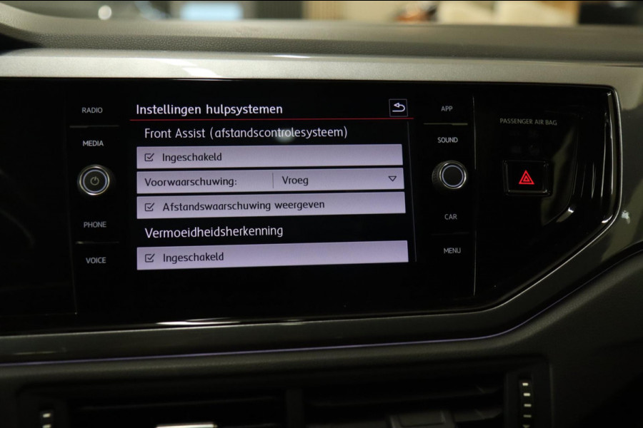 Volkswagen Polo 2.0 TSI GTI PANO/CARPLAY/STOELVERWARMING/VOL